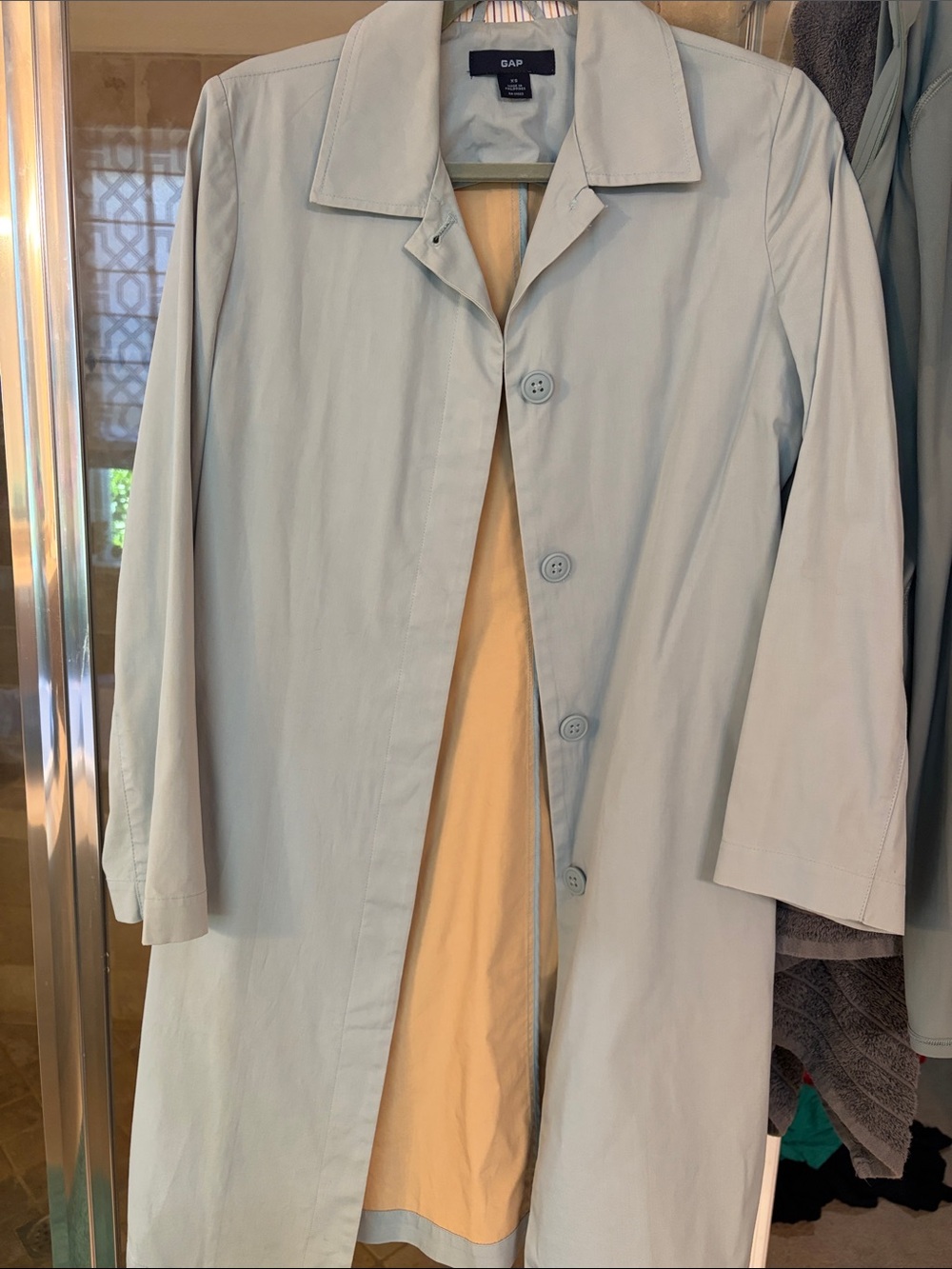 2002 vintage gap rain coat